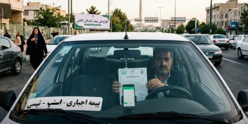 مشاور وزیر ارتباطات: بیمه اجباری رانندگان به جای رفاه، درآمدشان را کاهش می‌دهد