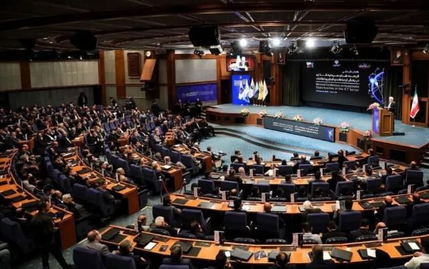 معاون وزیر ارتباطات: قراردادهای سرمایه‌گذاری ICT در همایش فرصت‌ها نهایی شد