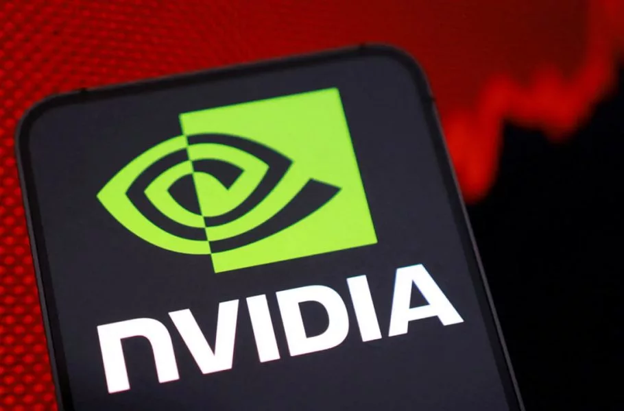 انویدیا درآمد سالانه ۲۱۵ میلیارد دلاری را ثبت کرد؛ فراتر از پیش‌بینی‌ها