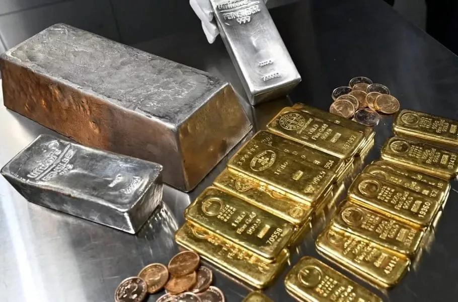 بازار طلا و نقره در انتظار جهش؛ قیمت‌ها فعلاً ثابت ماند